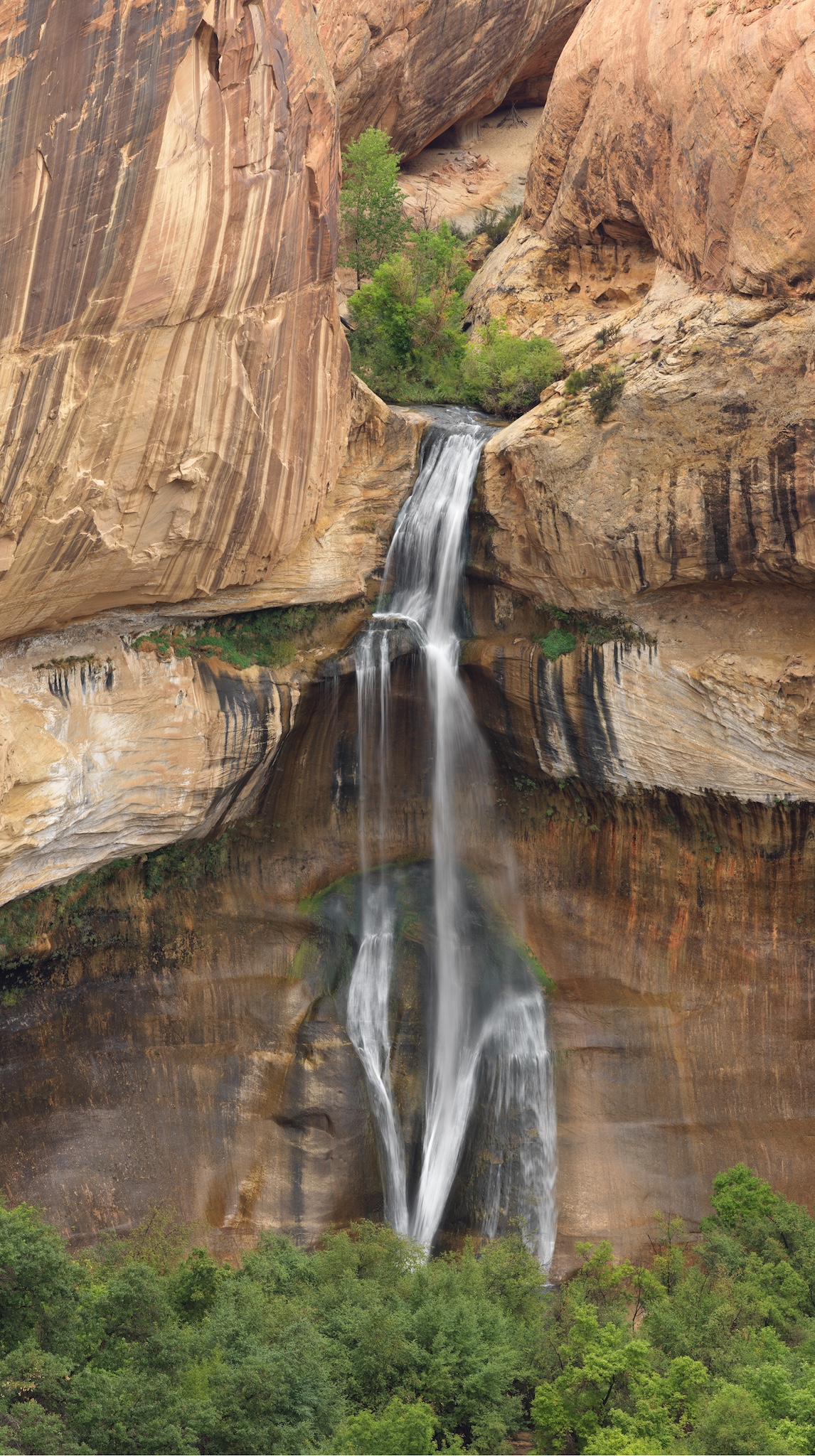 Lower Calf Creek Falls